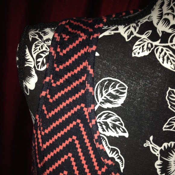 Free Kisses Red/Black Striped Tank w/Bow Detail - Picture 8 of 13